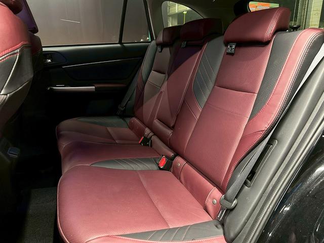 レヴォーグ 2.0STIスポーツアイサイト (禁煙車)(4WD)(レーダークルーズ)(赤本革)(レーンキープ)(アイサイト)(フルフラット)(パドルシフト)(ビルドインETC)(パワーシート)(シートメモリ)(BSM)(純正18インチAW)(51枚目)