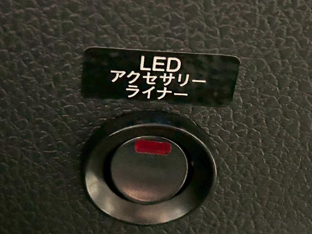 レヴォーグ 2.0STIスポーツアイサイト (禁煙車)(4WD)(レーダークルーズ)(赤本革)(レーンキープ)(アイサイト)(フルフラット)(パドルシフト)(ビルドインETC)(パワーシート)(シートメモリ)(BSM)(純正18インチAW)(58枚目)