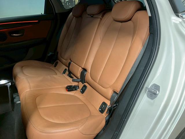 2シリーズ 218dアクティブツアラー ラグジュアリー (禁煙車)(茶本革)(メーカーナビ)(バックカメラ)(クリアランスソナー)(フロントフォグ)(LEDヘッドライト)(パワーシート)(シートヒーター)(プッシュスタート&スマートキー)純正16インチAW(47枚目)