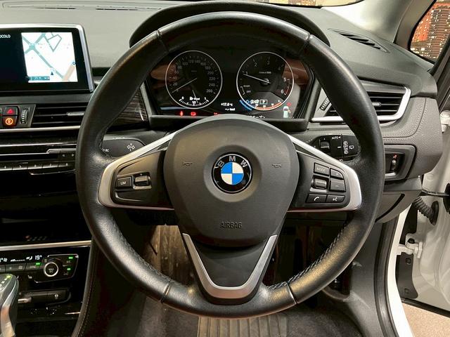 2シリーズ 218dアクティブツアラー ラグジュアリー (禁煙車)(茶本革)(メーカーナビ)(バックカメラ)(クリアランスソナー)(フロントフォグ)(LEDヘッドライト)(パワーシート)(シートヒーター)(プッシュスタート&スマートキー)純正16インチAW(66枚目)