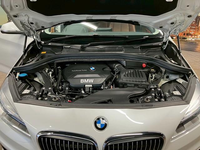 2シリーズ 218dアクティブツアラー ラグジュアリー (禁煙車)(茶本革)(メーカーナビ)(バックカメラ)(クリアランスソナー)(フロントフォグ)(LEDヘッドライト)(パワーシート)(シートヒーター)(プッシュスタート&スマートキー)純正16インチAW(76枚目)