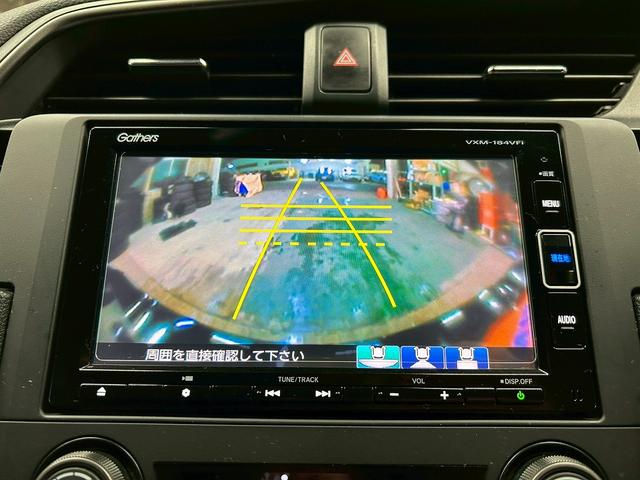 シビック ハッチバック (禁煙車)(純正メモリナビ)(LEDヘッドライト)(バックカメラ)(フロントフォグ)(パドルシフト)(プッシュスタート&スマートキー)(AVH)(純正18インチAW)(7枚目)