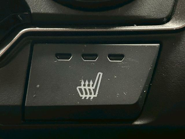 シビック ハッチバック (禁煙車)(純正メモリナビ)(LEDヘッドライト)(バックカメラ)(フロントフォグ)(パドルシフト)(プッシュスタート&スマートキー)(AVH)(純正18インチAW)(10枚目)