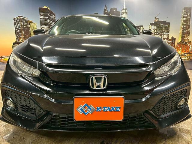 シビック ハッチバック (禁煙車)(純正メモリナビ)(LEDヘッドライト)(バックカメラ)(フロントフォグ)(パドルシフト)(プッシュスタート&スマートキー)(AVH)(純正18インチAW)(20枚目)