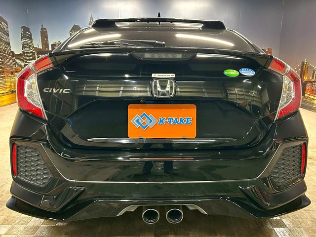 シビック ハッチバック (禁煙車)(純正メモリナビ)(LEDヘッドライト)(バックカメラ)(フロントフォグ)(パドルシフト)(プッシュスタート&スマートキー)(AVH)(純正18インチAW)(23枚目)