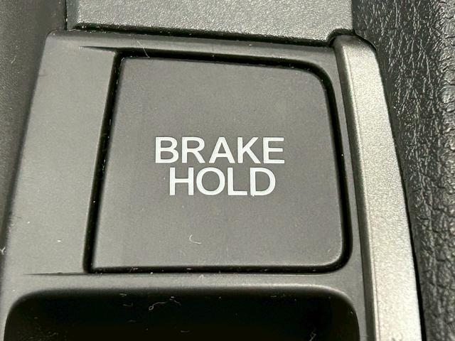 シビック ハッチバック (禁煙車)(純正メモリナビ)(LEDヘッドライト)(バックカメラ)(フロントフォグ)(パドルシフト)(プッシュスタート&スマートキー)(AVH)(純正18インチAW)(29枚目)