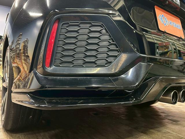 シビック ハッチバック (禁煙車)(純正メモリナビ)(LEDヘッドライト)(バックカメラ)(フロントフォグ)(パドルシフト)(プッシュスタート&スマートキー)(AVH)(純正18インチAW)(51枚目)