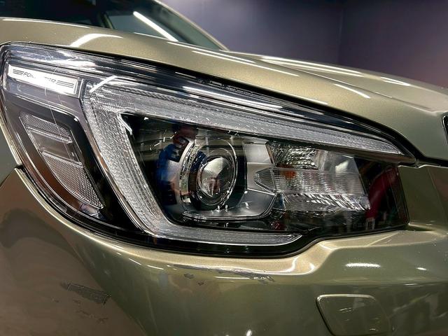 フォレスター アドバンス (禁煙車)(黒半革)(純正ナビ)(フロント・サイド・バックカメラ)(クリアランスソナー)(パワーシート)(パワーバックドア)(ステアリングヒーター)(パドルシフト)(ETC)(純正18インチAW)(17枚目)