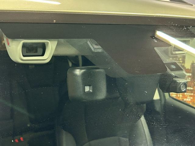 フォレスター アドバンス (禁煙車)(黒半革)(純正ナビ)(フロント・サイド・バックカメラ)(クリアランスソナー)(パワーシート)(パワーバックドア)(ステアリングヒーター)(パドルシフト)(ETC)(純正18インチAW)(36枚目)