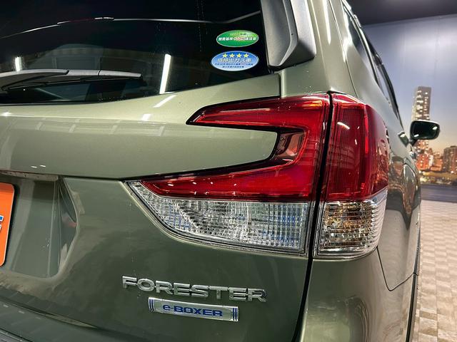 フォレスター アドバンス (禁煙車)(黒半革)(純正ナビ)(フロント・サイド・バックカメラ)(クリアランスソナー)(パワーシート)(パワーバックドア)(ステアリングヒーター)(パドルシフト)(ETC)(純正18インチAW)(46枚目)