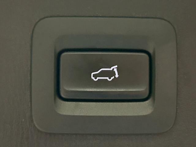 CX-8 XD Lパッケージ (禁煙車)(3列シート)(4WD)(フリップダウン)(黒本革)(純正SDナビ)(全周囲カメラ)(LEDヘッドライト)(室内灯LED)(レーダークルーズコントロール)(純正19インチAW)(16枚目)