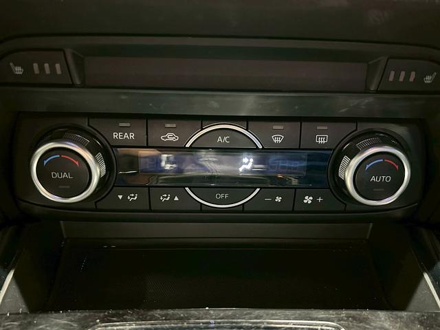 CX-8 XD Lパッケージ (禁煙車)(3列シート)(4WD)(フリップダウン)(黒本革)(純正SDナビ)(全周囲カメラ)(LEDヘッドライト)(室内灯LED)(レーダークルーズコントロール)(純正19インチAW)(35枚目)