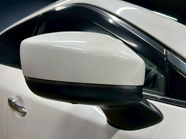 CX-8 XD Lパッケージ (禁煙車)(3列シート)(4WD)(フリップダウン)(黒本革)(純正SDナビ)(全周囲カメラ)(LEDヘッドライト)(室内灯LED)(レーダークルーズコントロール)(純正19インチAW)(60枚目)