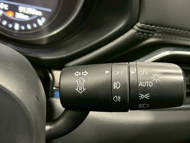 CX-8 XD Lパッケージ (禁煙車)(3列シート)(4WD)(フリップダウン)(黒本革)(純正SDナビ)(全周囲カメラ)(LEDヘッドライト)(室内灯LED)(レーダークルーズコントロール)(純正19インチAW)(63枚目)