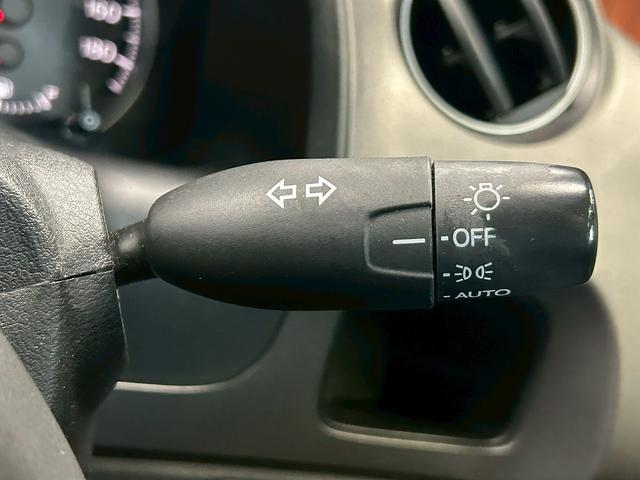 ストリーム RSZ (禁煙車)(後期型)(純正HDDナビ)(HIDヘッド)(フルフラット)(バック&サイドカメラ)(パドルシフト)(スマートキー)(ETC)(3列シート)(Bluetooth接続可)(純正17インチAW)(65枚目)