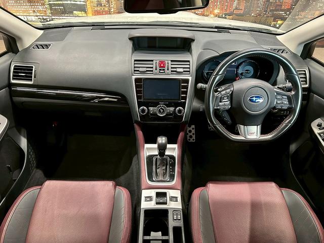 レヴォーグ １．６ＳＴＩスポーツアイサイト　アドバンスセーフティパッケージ　（禁煙車）（４ＷＤ）（赤茶本革シート）（ＳＴＩエアロ）（レーダークルーズ）（メーカーＳＤナビ）（パドルシフト）（バック＆サイドカメラ）（ＥＴＣ）（純正１８インチＡＷ）（5枚目）