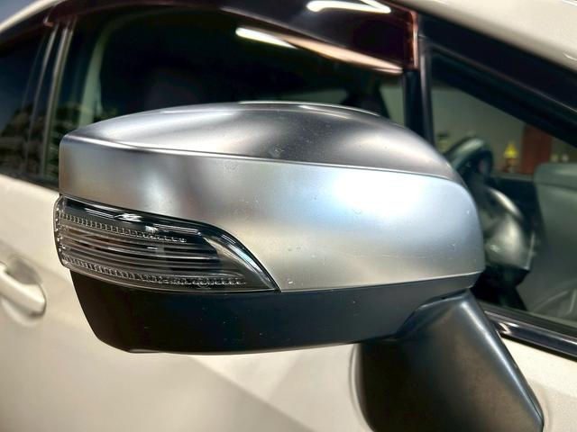 レヴォーグ １．６ＳＴＩスポーツアイサイト　アドバンスセーフティパッケージ　（禁煙車）（４ＷＤ）（赤茶本革シート）（ＳＴＩエアロ）（レーダークルーズ）（メーカーＳＤナビ）（パドルシフト）（バック＆サイドカメラ）（ＥＴＣ）（純正１８インチＡＷ）（17枚目）