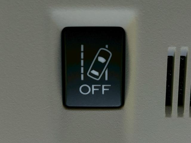 レヴォーグ １．６ＳＴＩスポーツアイサイト　アドバンスセーフティパッケージ　（禁煙車）（４ＷＤ）（赤茶本革シート）（ＳＴＩエアロ）（レーダークルーズ）（メーカーＳＤナビ）（パドルシフト）（バック＆サイドカメラ）（ＥＴＣ）（純正１８インチＡＷ）（30枚目）