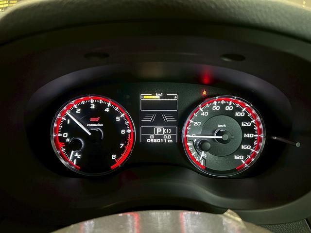 レヴォーグ １．６ＳＴＩスポーツアイサイト　アドバンスセーフティパッケージ　（禁煙車）（４ＷＤ）（赤茶本革シート）（ＳＴＩエアロ）（レーダークルーズ）（メーカーＳＤナビ）（パドルシフト）（バック＆サイドカメラ）（ＥＴＣ）（純正１８インチＡＷ）（31枚目）