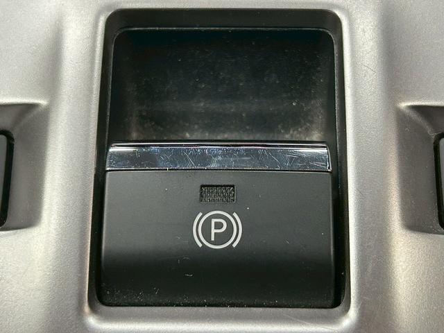 レヴォーグ １．６ＳＴＩスポーツアイサイト　アドバンスセーフティパッケージ　（禁煙車）（４ＷＤ）（赤茶本革シート）（ＳＴＩエアロ）（レーダークルーズ）（メーカーＳＤナビ）（パドルシフト）（バック＆サイドカメラ）（ＥＴＣ）（純正１８インチＡＷ）（64枚目）