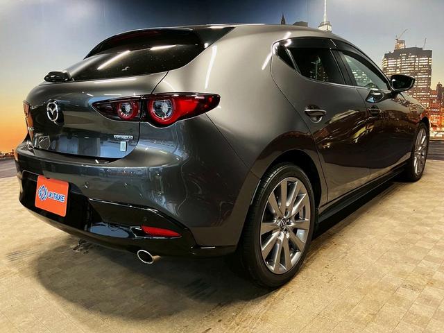 MAZDA3ファストバック XDプロアクティブ ツーリングセレクション (禁煙車)(BOSEサウンド)(レーダークルーズ)(ターボ)(アラウンドビューモニター)(ブレーキホールド)(衝突軽減ブレーキ)(ETC)(LEDヘッドライト)(純正18インチAW)(21枚目)