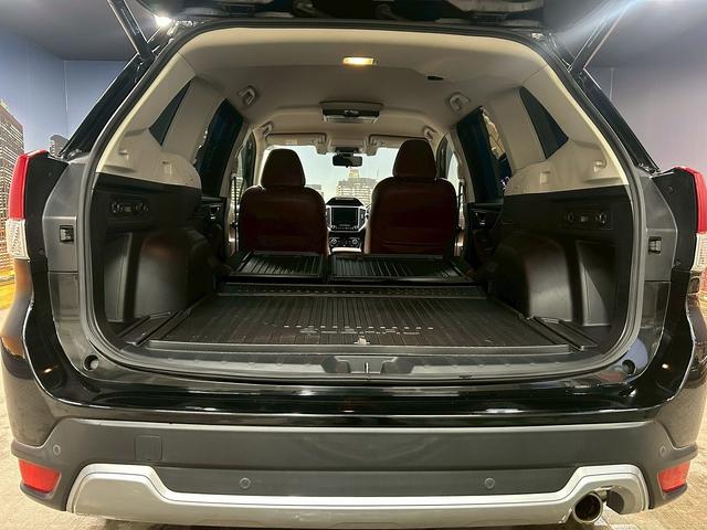 フォレスター アドバンス　（禁煙車）（後期型）（茶本革）（４ＷＤ）（ＡＬＰＩＮＥフリップダウンモニター）（ダイアトーンナビ）（アイサイト）（レーダークルーズ）（パワーシート）（シートヒーター）（ＥＴＣ）（純正１８インチＡＷ）（15枚目）