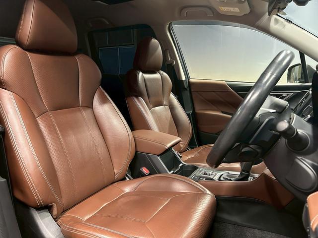 フォレスター アドバンス　（禁煙車）（後期型）（茶本革）（４ＷＤ）（ＡＬＰＩＮＥフリップダウンモニター）（ダイアトーンナビ）（アイサイト）（レーダークルーズ）（パワーシート）（シートヒーター）（ＥＴＣ）（純正１８インチＡＷ）（19枚目）