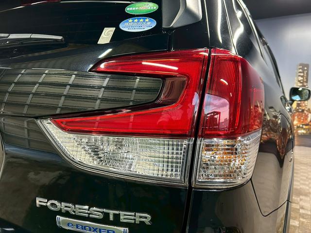 フォレスター アドバンス　（禁煙車）（後期型）（茶本革）（４ＷＤ）（ＡＬＰＩＮＥフリップダウンモニター）（ダイアトーンナビ）（アイサイト）（レーダークルーズ）（パワーシート）（シートヒーター）（ＥＴＣ）（純正１８インチＡＷ）（50枚目）