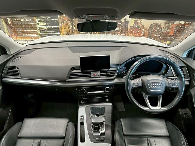 Ｑ５ ２．０ＴＦＳＩクワトロ　スポーツ　（禁煙車）（４ＷＤ）（黒本革シート）（レーダークルーズ）（パワーバックドア）（アラウンドビューモニター）（メーカーナビ）（パークアシスト）（ルーフレール）（ＥＴＣ２．０）（純正１８インチＡＷ）（5枚目）