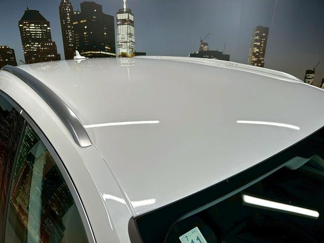 Ｑ５ ２．０ＴＦＳＩクワトロ　スポーツ　（禁煙車）（４ＷＤ）（黒本革シート）（レーダークルーズ）（パワーバックドア）（アラウンドビューモニター）（メーカーナビ）（パークアシスト）（ルーフレール）（ＥＴＣ２．０）（純正１８インチＡＷ）（17枚目）