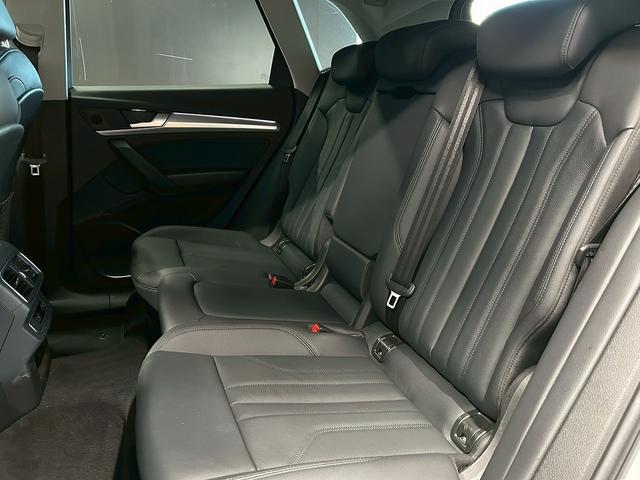 Ｑ５ ２．０ＴＦＳＩクワトロ　スポーツ　（禁煙車）（４ＷＤ）（黒本革シート）（レーダークルーズ）（パワーバックドア）（アラウンドビューモニター）（メーカーナビ）（パークアシスト）（ルーフレール）（ＥＴＣ２．０）（純正１８インチＡＷ）（48枚目）