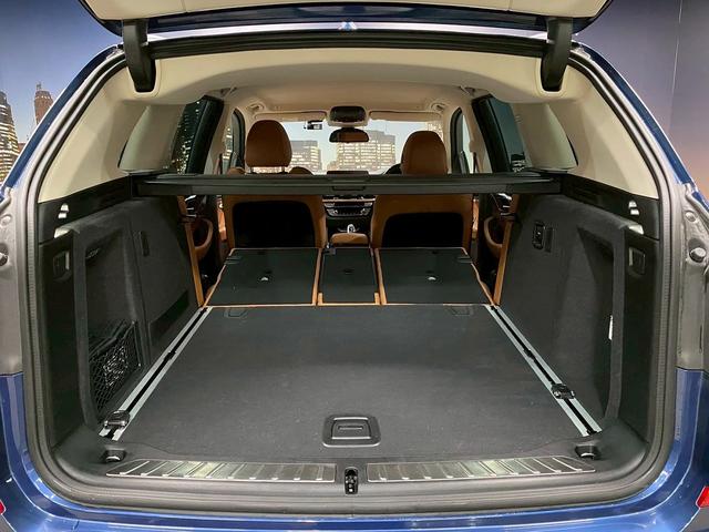 Ｘ３ ｘＤｒｉｖｅ　２０ｄ　Ｘライン　（禁煙車）（後期型）（茶本革シート）（インテリジェンスセーフティ）（レーダークルーズ）（パワーバックドア）（アラウンドビューモニター）（純正ＨＤＤナビ）（フルセグＴＶ）（ＥＴＣ）（純正１９インチＡＷ）（16枚目）