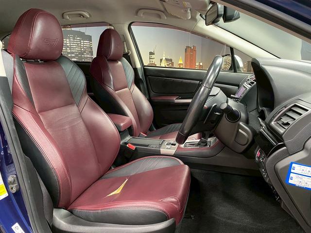 レヴォーグ １．６ＳＴＩスポーツアイサイト　（禁煙車）（赤本革）（純正ＳＤナビ）（レーダークルーズコントロール）（ＬＥＤヘッドライト）（パワーシート）（シートメモリー）（シートメモリー）（パドルシフト）（フロントフォグ）（純正１８インチＡＷ）（17枚目）