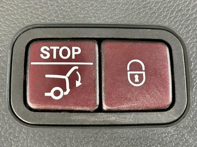 ＧＬＣ ＧＬＣ２２０ｄ　４マチック　クーペスポーツ　（禁煙車）（４ＷＤ）（メーカーＨＤＤナビ）（黒半革）（全周囲カメラ）（ルーフレール）（レーダークルーズ）（パワーバックドア）（パワーシート）（レーンアシスト）（フルセグ）（純正ＡＭＧ１９インチＡＷ）（10枚目）