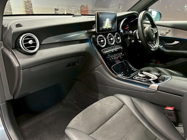 ＧＬＣ ＧＬＣ２２０ｄ　４マチック　クーペスポーツ　（禁煙車）（４ＷＤ）（メーカーＨＤＤナビ）（黒半革）（全周囲カメラ）（ルーフレール）（レーダークルーズ）（パワーバックドア）（パワーシート）（レーンアシスト）（フルセグ）（純正ＡＭＧ１９インチＡＷ）（42枚目）