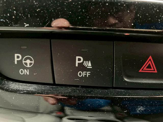 ジープ・チェロキー (禁煙車)(白本革)(メーカーナビ)(バックカメラ)(レーダークルーズ)(ルーフレール)(LEDヘッドライト)(シートヒーター&クーラー)(プッシュスタート&スマートキー)(純正18インチAW)(9枚目)