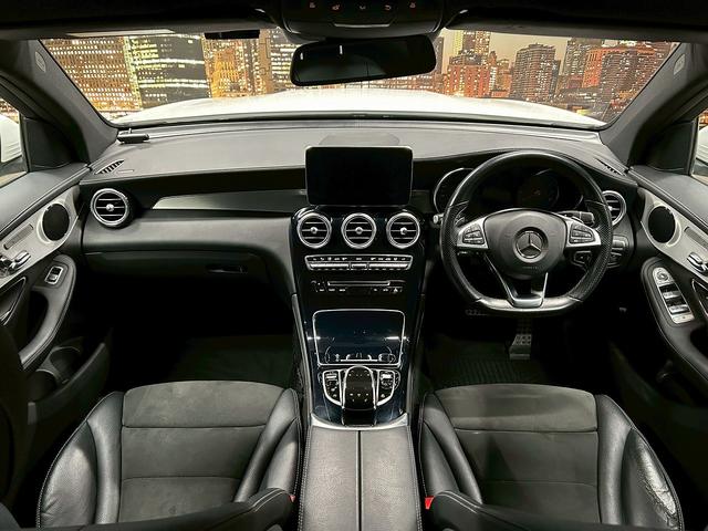 ＧＬＣ ＧＬＣ２５０　４マチックスポーツ　（禁煙車）（４ＷＤ）（メーカーＨＤＤナビ）（黒半革）（全周囲カメラ）（ルーフレール）（レーダークルーズ）（パワーバックドア）（パワーシート）（レーンアシスト）（フルセグ）（純正ＡＭＧ１９インチＡＷ）（5枚目）