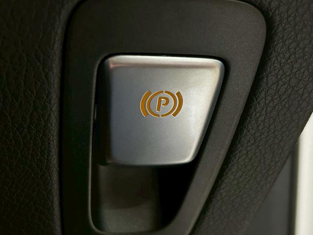 ＧＬＣ ＧＬＣ２５０　４マチックスポーツ　（禁煙車）（４ＷＤ）（メーカーＨＤＤナビ）（黒半革）（全周囲カメラ）（ルーフレール）（レーダークルーズ）（パワーバックドア）（パワーシート）（レーンアシスト）（フルセグ）（純正ＡＭＧ１９インチＡＷ）（32枚目）