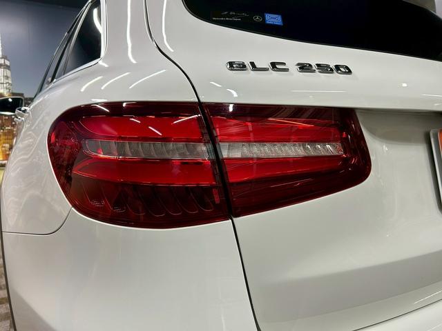 ＧＬＣ ＧＬＣ２５０　４マチックスポーツ　（禁煙車）（４ＷＤ）（メーカーＨＤＤナビ）（黒半革）（全周囲カメラ）（ルーフレール）（レーダークルーズ）（パワーバックドア）（パワーシート）（レーンアシスト）（フルセグ）（純正ＡＭＧ１９インチＡＷ）（51枚目）