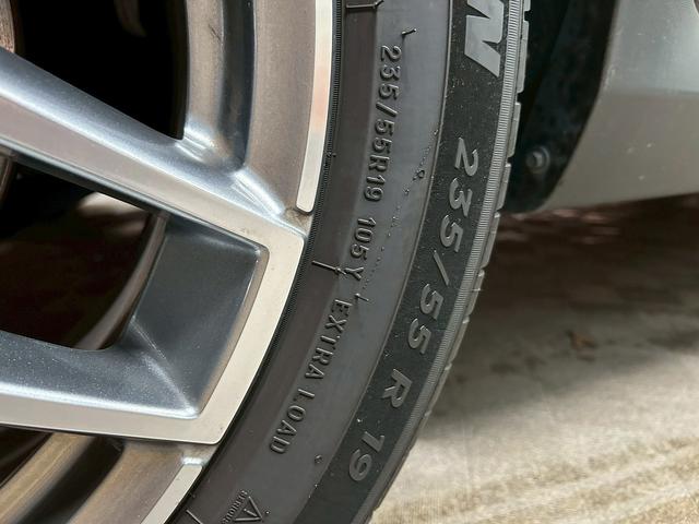 ＧＬＣ ＧＬＣ２５０　４マチックスポーツ　（禁煙車）（４ＷＤ）（メーカーＨＤＤナビ）（黒半革）（全周囲カメラ）（ルーフレール）（レーダークルーズ）（パワーバックドア）（パワーシート）（レーンアシスト）（フルセグ）（純正ＡＭＧ１９インチＡＷ）（58枚目）