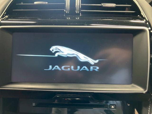 Fペイス S 4WD(禁煙車)(茶本革シート)(クルコン)(全周囲カメラ)(メーカーナビ)(シートヒーター&エアコン)(パワーバックドア)(パドルシフト)(LEDヘッドライト)(ETC)(純正20インチAW)(6枚目)