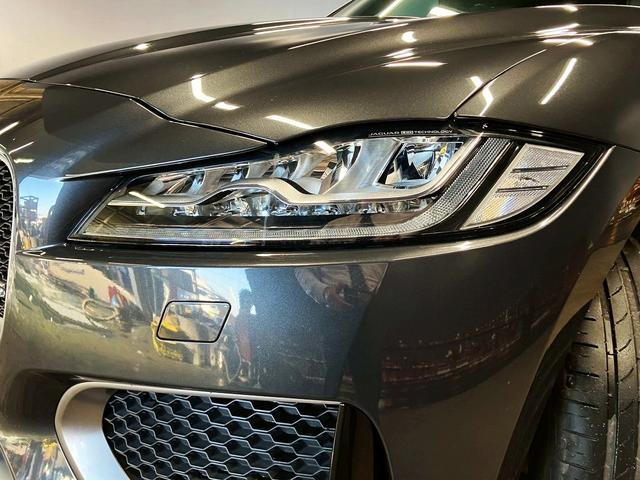 Fペイス S 4WD(禁煙車)(茶本革シート)(クルコン)(全周囲カメラ)(メーカーナビ)(シートヒーター&エアコン)(パワーバックドア)(パドルシフト)(LEDヘッドライト)(ETC)(純正20インチAW)(19枚目)