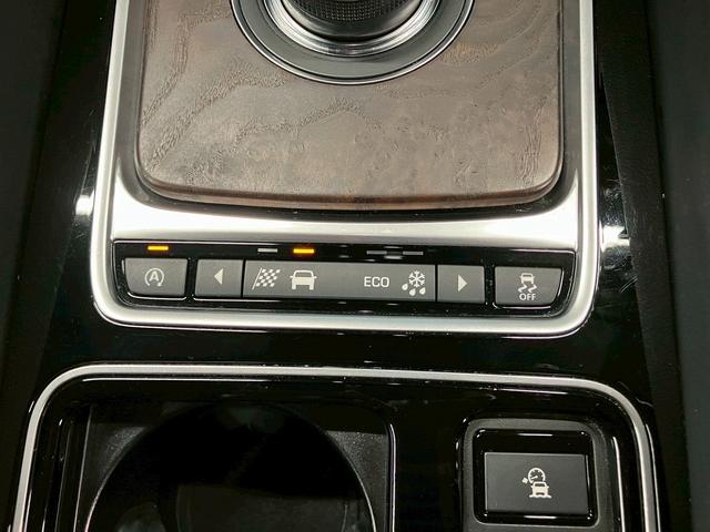 Fペイス S 4WD(禁煙車)(茶本革シート)(クルコン)(全周囲カメラ)(メーカーナビ)(シートヒーター&エアコン)(パワーバックドア)(パドルシフト)(LEDヘッドライト)(ETC)(純正20インチAW)(44枚目)