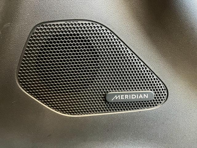 Fペイス S 4WD(禁煙車)(茶本革シート)(クルコン)(全周囲カメラ)(メーカーナビ)(シートヒーター&エアコン)(パワーバックドア)(パドルシフト)(LEDヘッドライト)(ETC)(純正20インチAW)(45枚目)