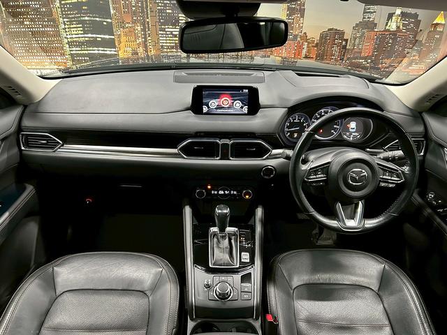 ＣＸ－５ ２５Ｓ　Ｌパッケージ　（禁煙車）（４ＷＤ）（ターボ）（黒本革）（メーカーＳＤナビ）（全周囲カメラ）（ＬＥＤヘッドライト）（クリアランスソナー）（レーダークルーズ）（パワーシート）（シートヒーター）（純正インチ１９ＡＷ）（5枚目）