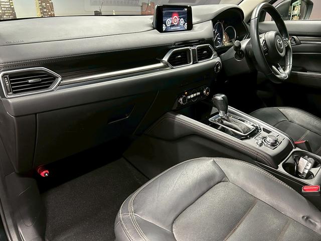 ＣＸ－５ ２５Ｓ　Ｌパッケージ　（禁煙車）（４ＷＤ）（ターボ）（黒本革）（メーカーＳＤナビ）（全周囲カメラ）（ＬＥＤヘッドライト）（クリアランスソナー）（レーダークルーズ）（パワーシート）（シートヒーター）（純正インチ１９ＡＷ）（46枚目）