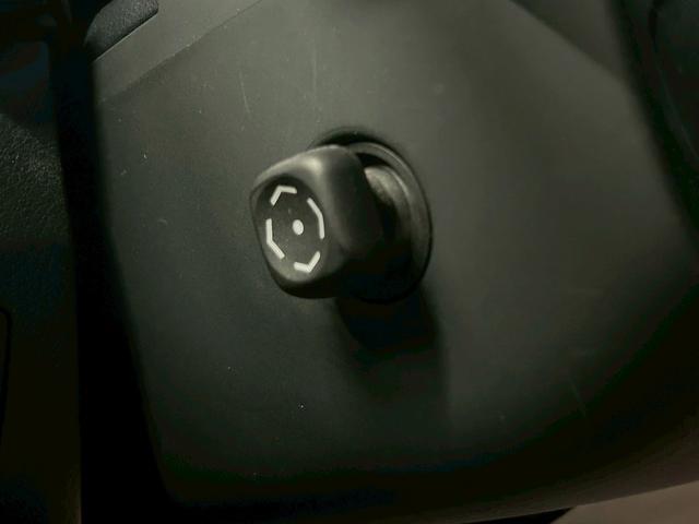 【電動チルト】ハンドルを電動でお好みのポジションに設定できます♪