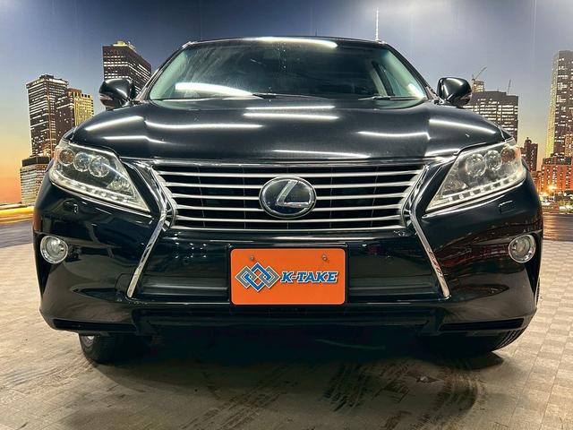 運転席も広々としており運転しやすい環境を実現しています☆室内クリーニングも実施済みです。