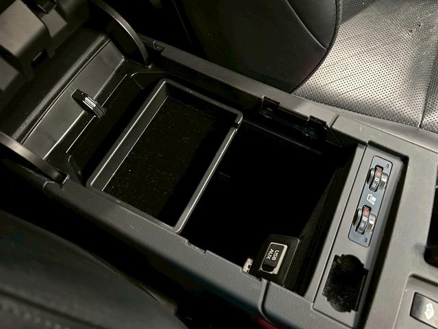 お得なセール実施中！！事故歴修復歴なしの車両限定で取り扱い！。関西地域で最もお得な価格かつ最良質車をご提供できるよう努めております。是非一度ご覧ください☆