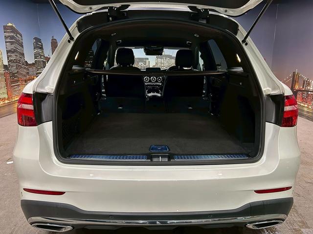 GLC GLC220d 4マチックスポーツ (禁煙車)(レーダークルーズ)(アラウンドビューモニター)(黒半革シート)(ヘッドアップディスプレイ)(パドルシフト)(シートヒーター付きパワーシート)(ビルトインETC)(純正19インチAW)(14枚目)